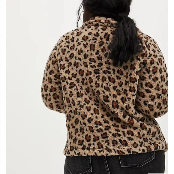 TORRID LEOPARD FAUX FUR ZIP JACKET😍 brand new! - Picture 4 of 8